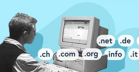 Hostpoint-GrÃ¼nder vor altem Computer-Monitor
